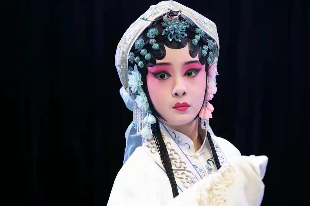 盛装